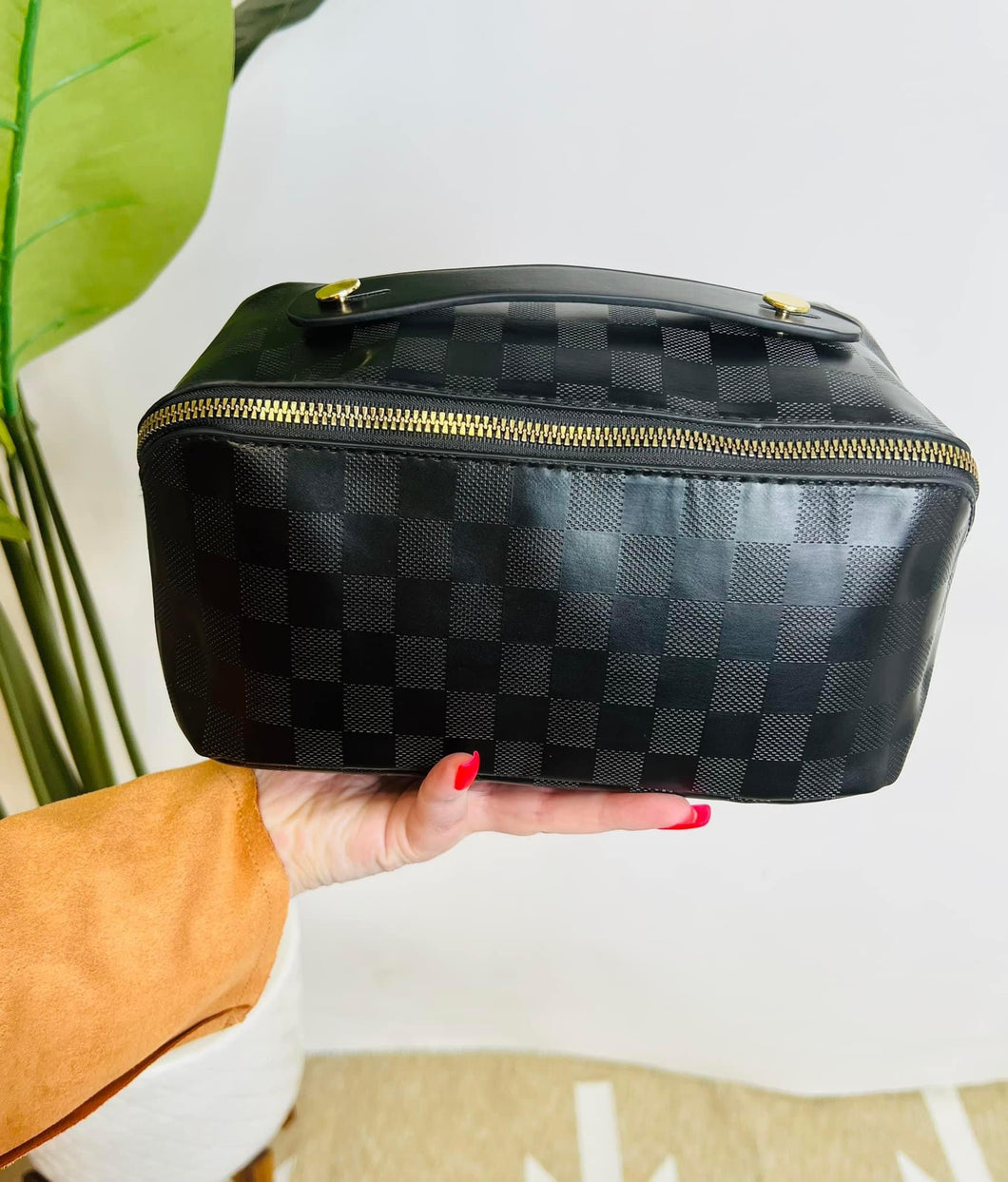 The Madison Luxe Cosmetic Bag- Black
